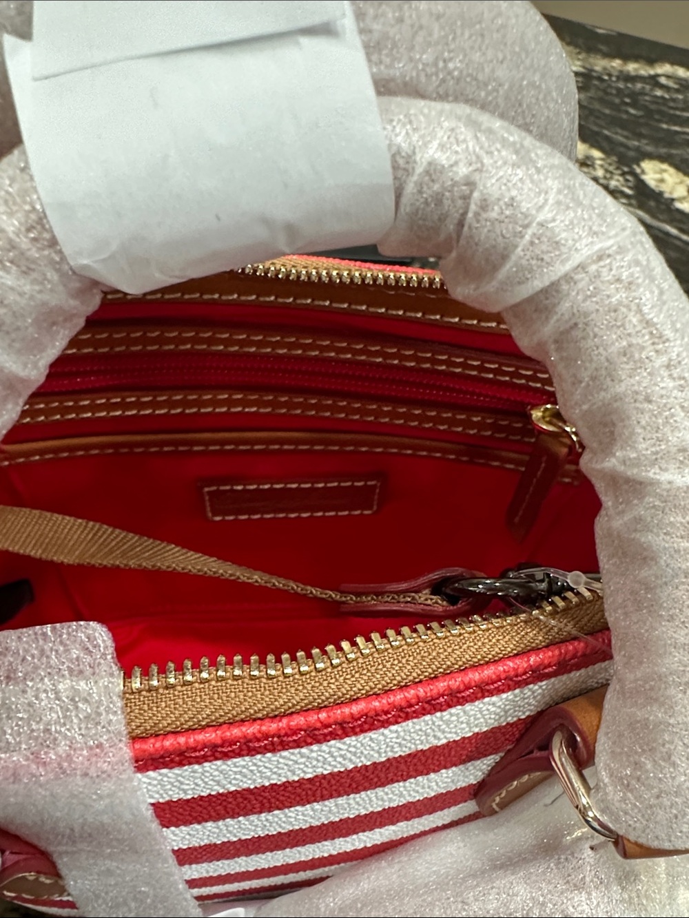 NWT♥️🤍Dooney & Bourke Bitsy - Picture 6 of 11
